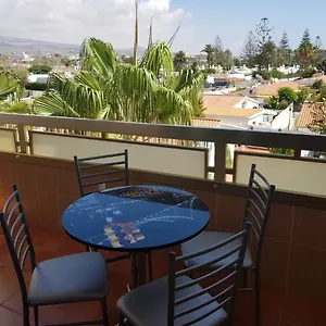 https://5-min-walk-from-yumbo-309.in-canary-islands.com